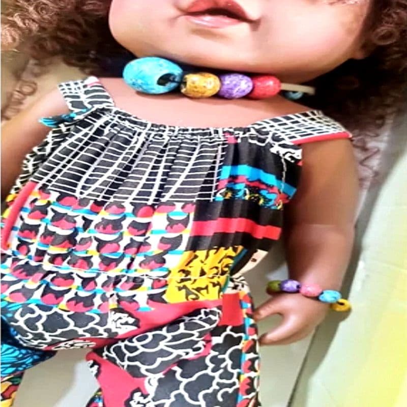 عروسک سیاه دختر
